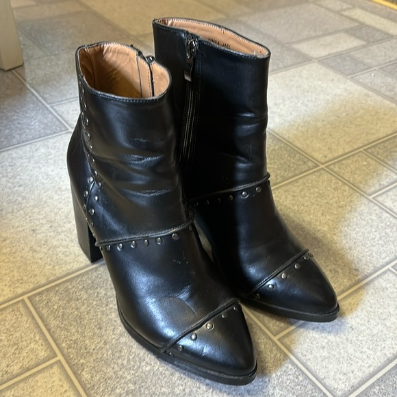 Report Studded Booties - Picture 1 of 7